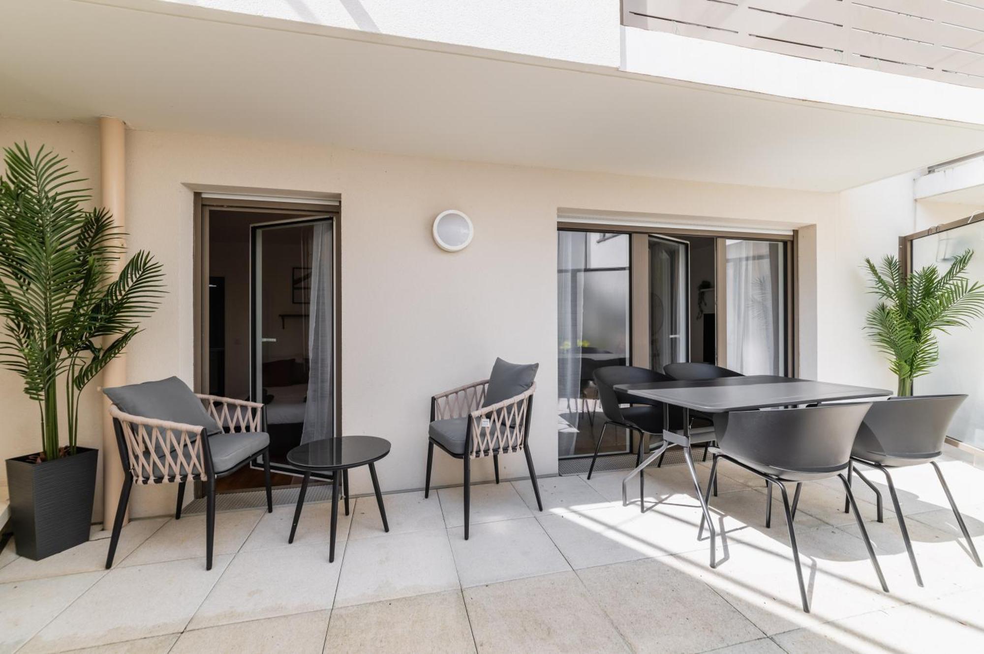 Appartement Cosy Avec Terrasse Aux Portes De Paris Villejuif Bagian luar foto
